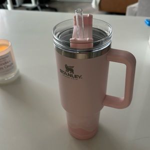 40 oz pink Stanley